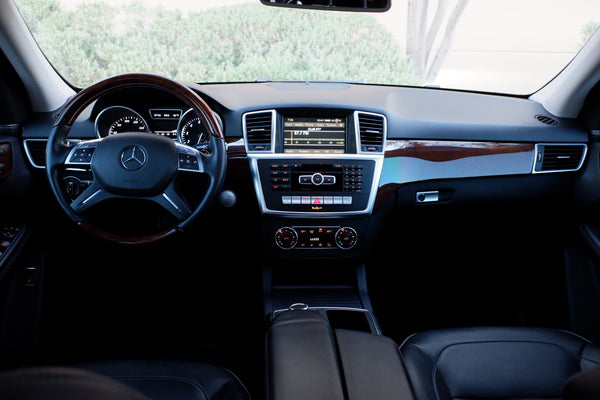 2012 Mercedes-Benz - ML350 4Matic - Highly Equipped