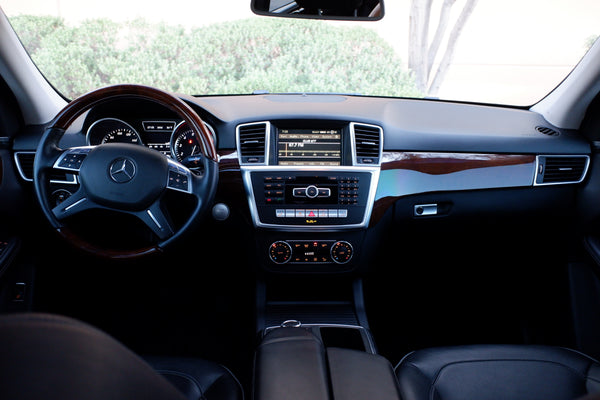 2012 Mercedes-Benz - ML350 4Matic - Highly Equipped