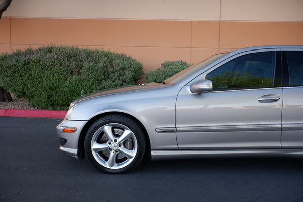 2005 Mercedes-Benz - C230 Kompressor