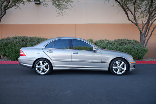2005 Mercedes-Benz - C230 Kompressor