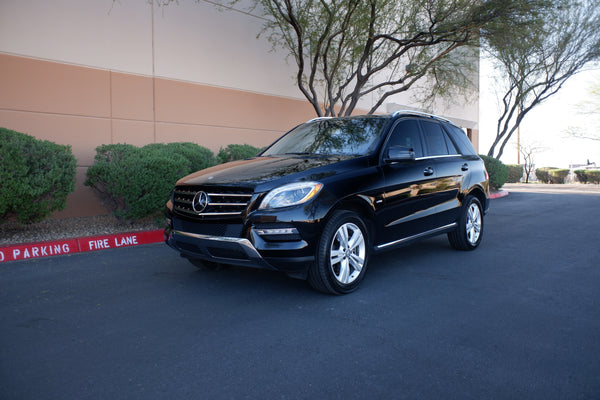 2012 Mercedes-Benz - ML350 4Matic - Highly Equipped