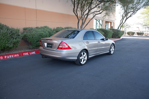 2005 Mercedes-Benz - C230 Kompressor