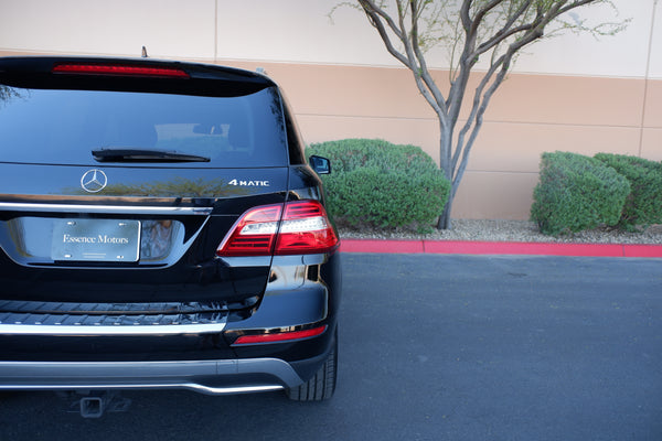 2012 Mercedes-Benz - ML350 4Matic - Highly Equipped