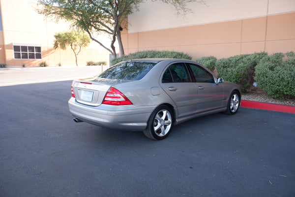 2005 Mercedes-Benz - C230 Kompressor