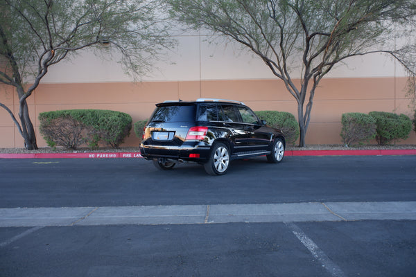 2010 Mercedes-Benz GLK350 4MATIC - Highly Equipped