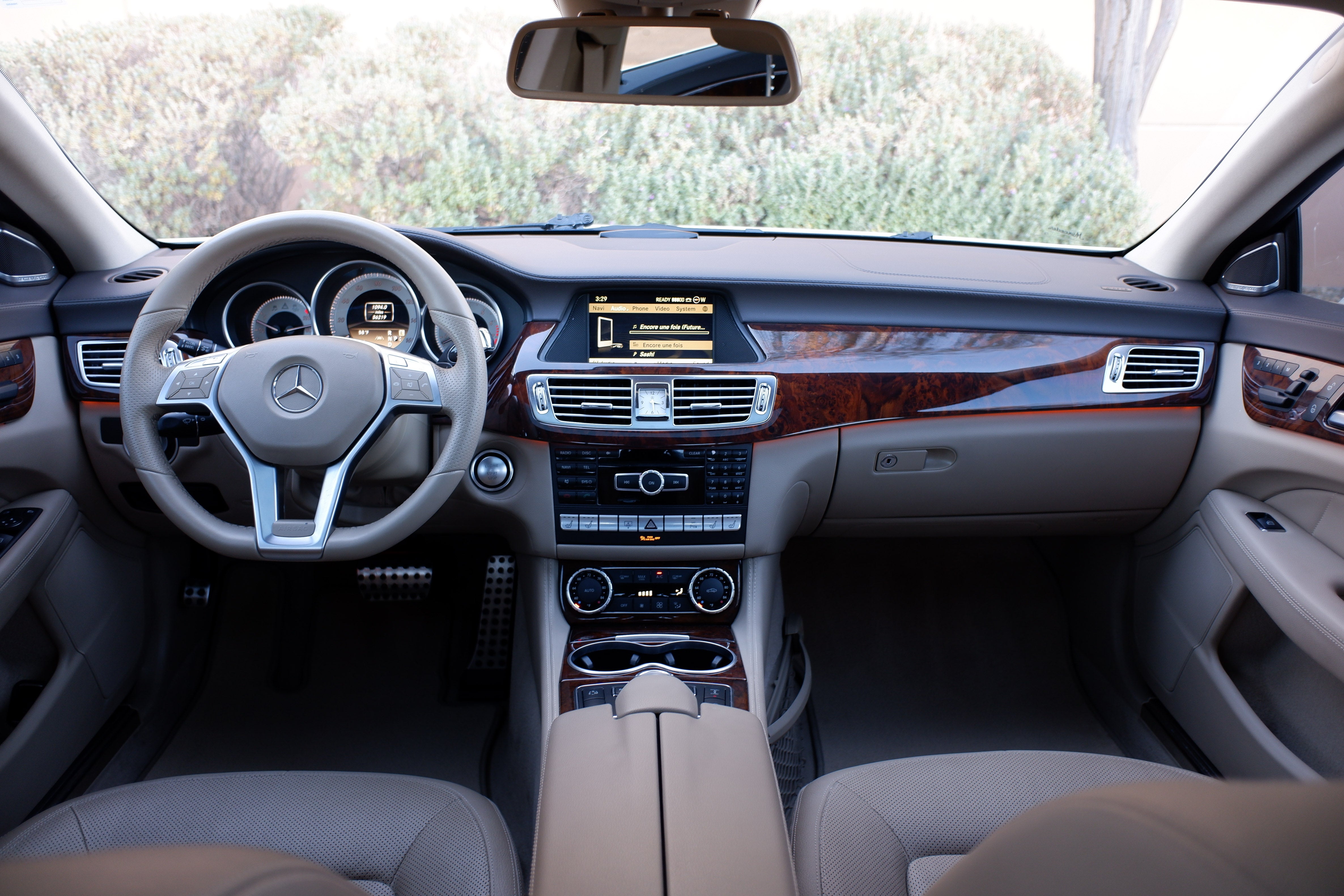 2012 Mercedes Benz CLS 550 photo 3