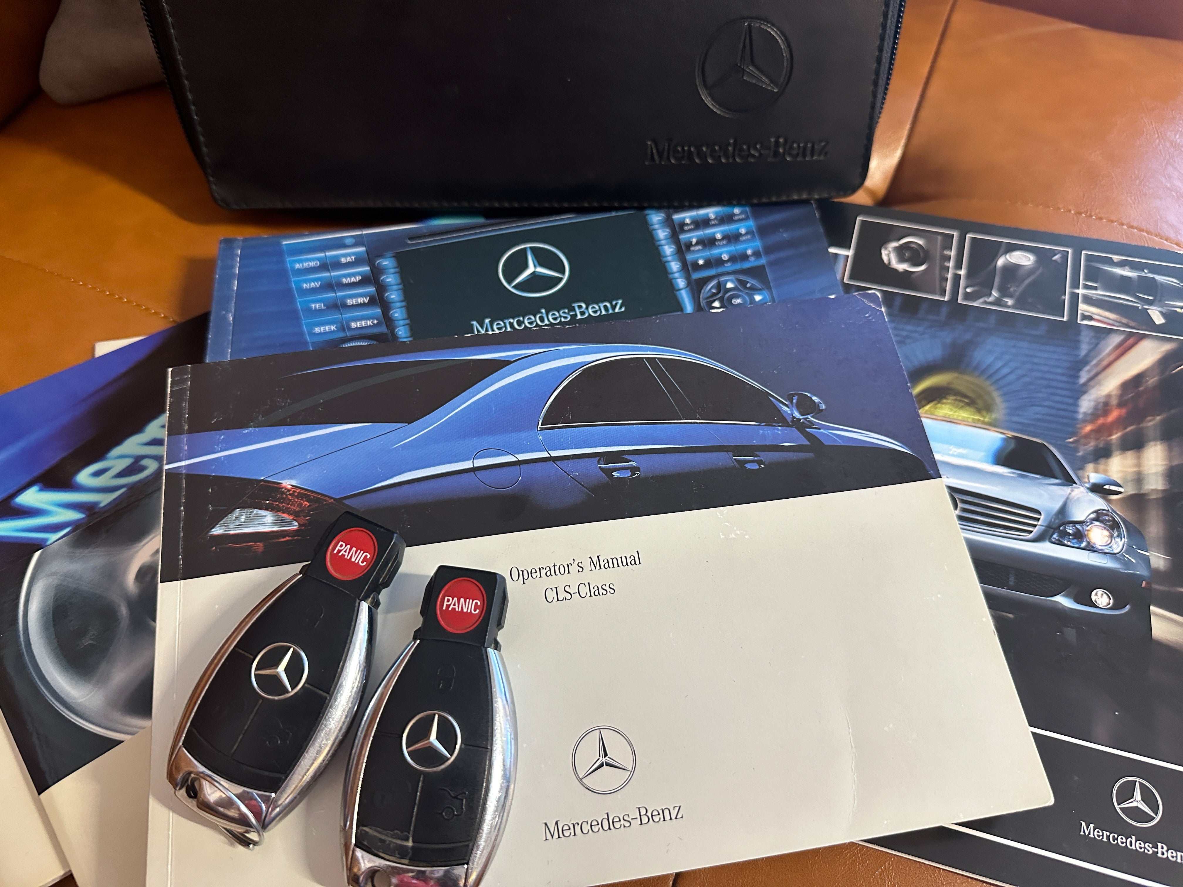 2008 Mercedes Benz CLS 550 photo 5