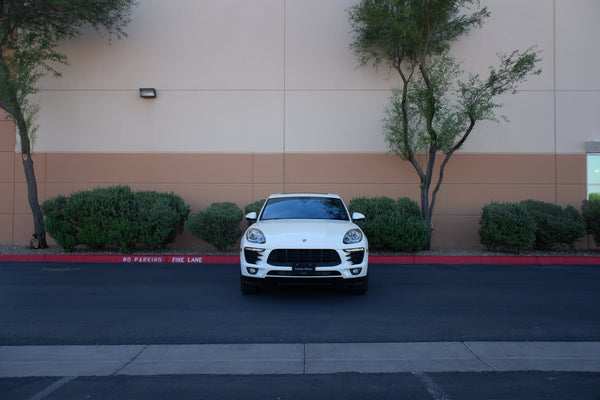 2018 Porsche Macan - White on Red