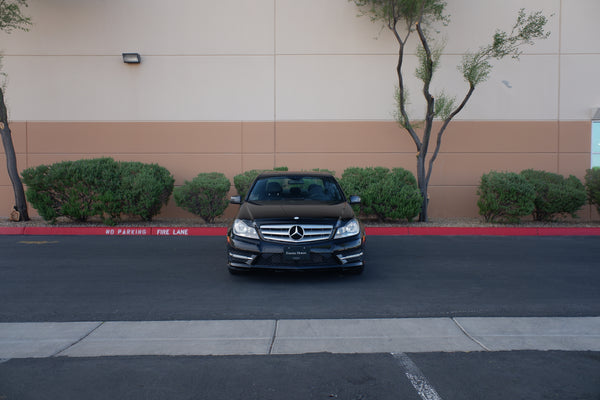 2013 Mercedes-Benz C250 w/ rear view camera