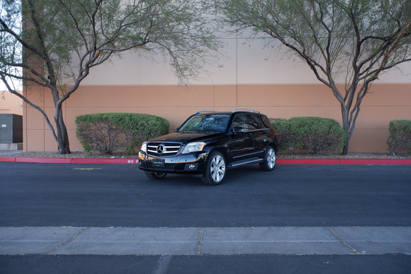 2010 Mercedes-Benz GLK350 4MATIC - Highly Equipped