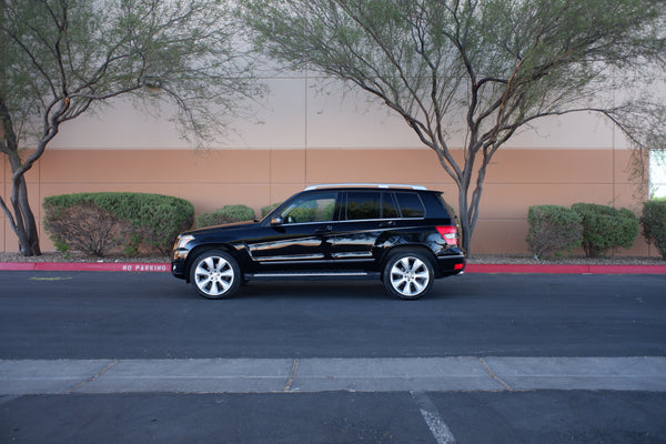 2010 Mercedes-Benz GLK350 4MATIC - Highly Equipped