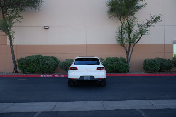 2018 Porsche Macan - White on Red