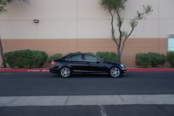 2013 Mercedes-Benz C250 w/ rear view camera