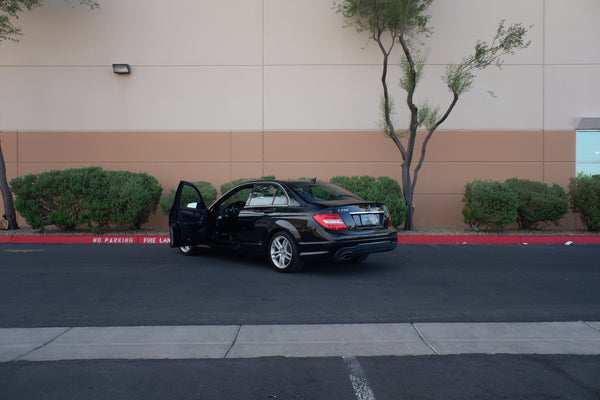 2013 Mercedes-Benz C250 w/ rear view camera