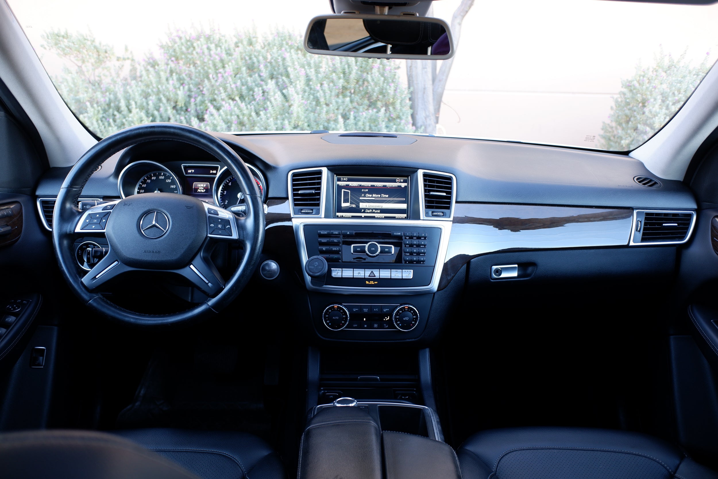 2015 Mercedes Benz ML 350 photo 14