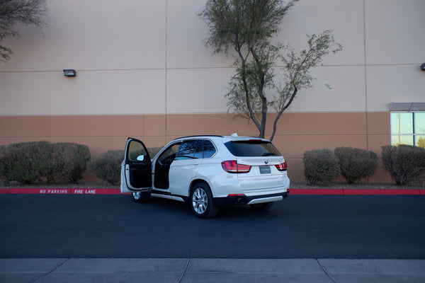 2015 BMW X5 xDrive 35i - 7 Seats