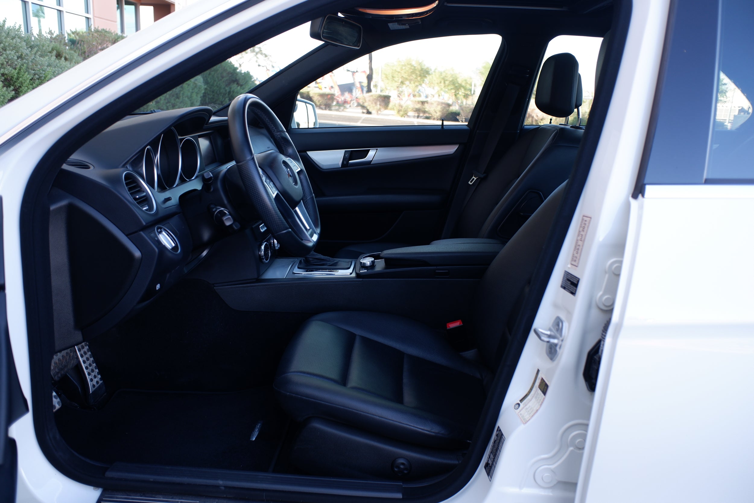 2012 Mercedes Benz C 250 photo 16