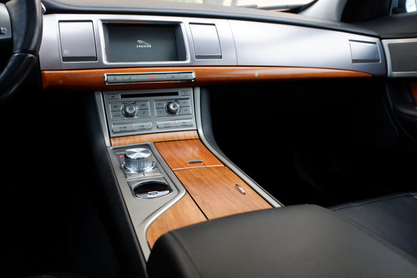 2009 Jaguar XF - Luxury