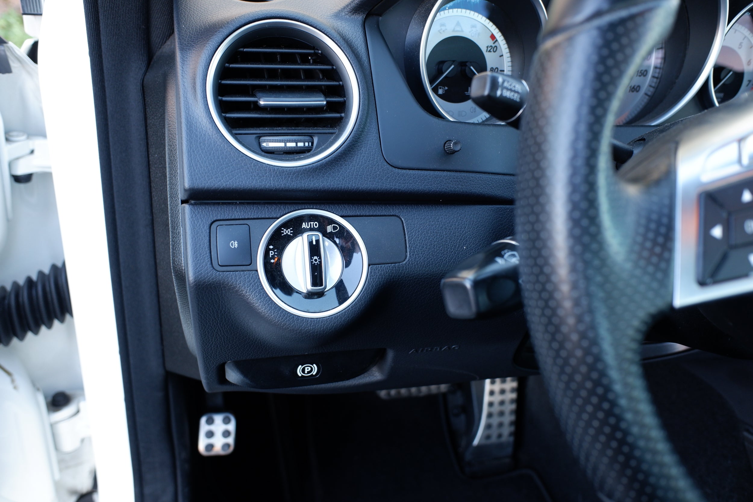 2012 Mercedes Benz C 250 photo 17