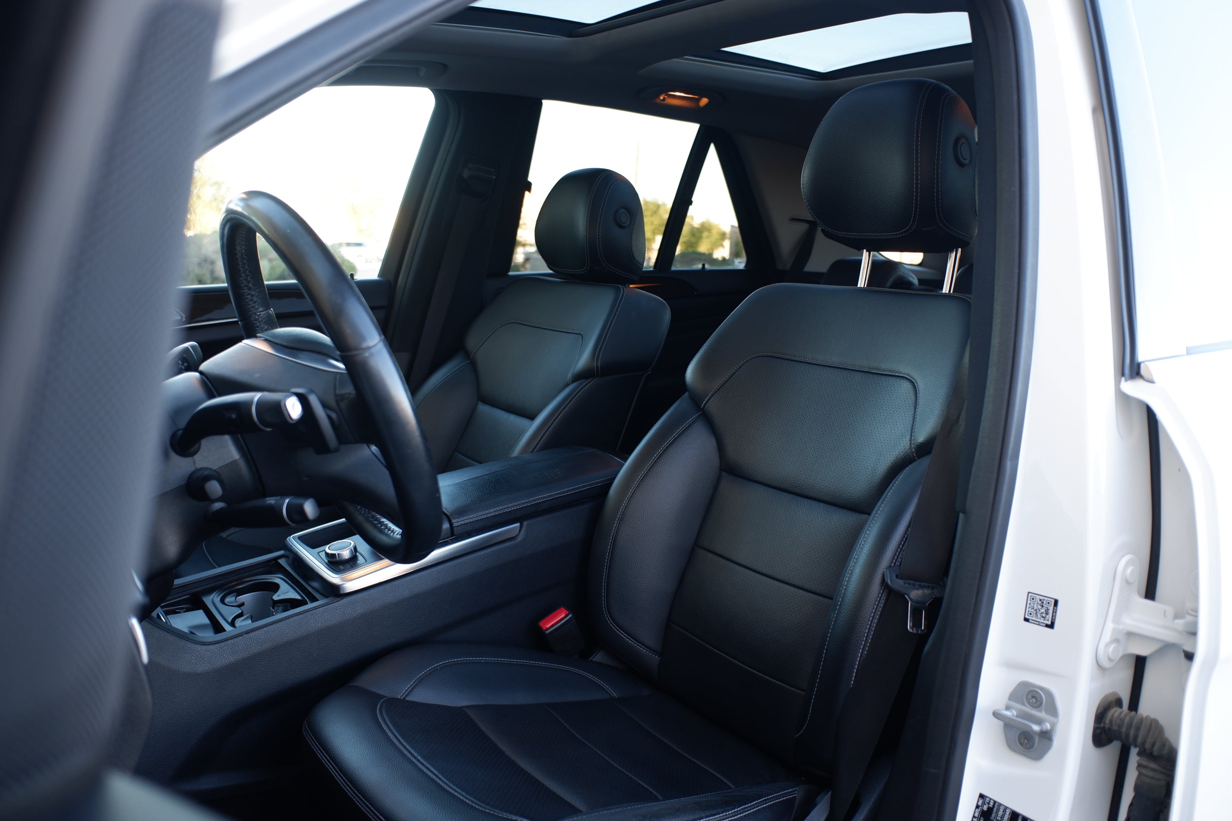 2015 Mercedes Benz ML 350 photo 24