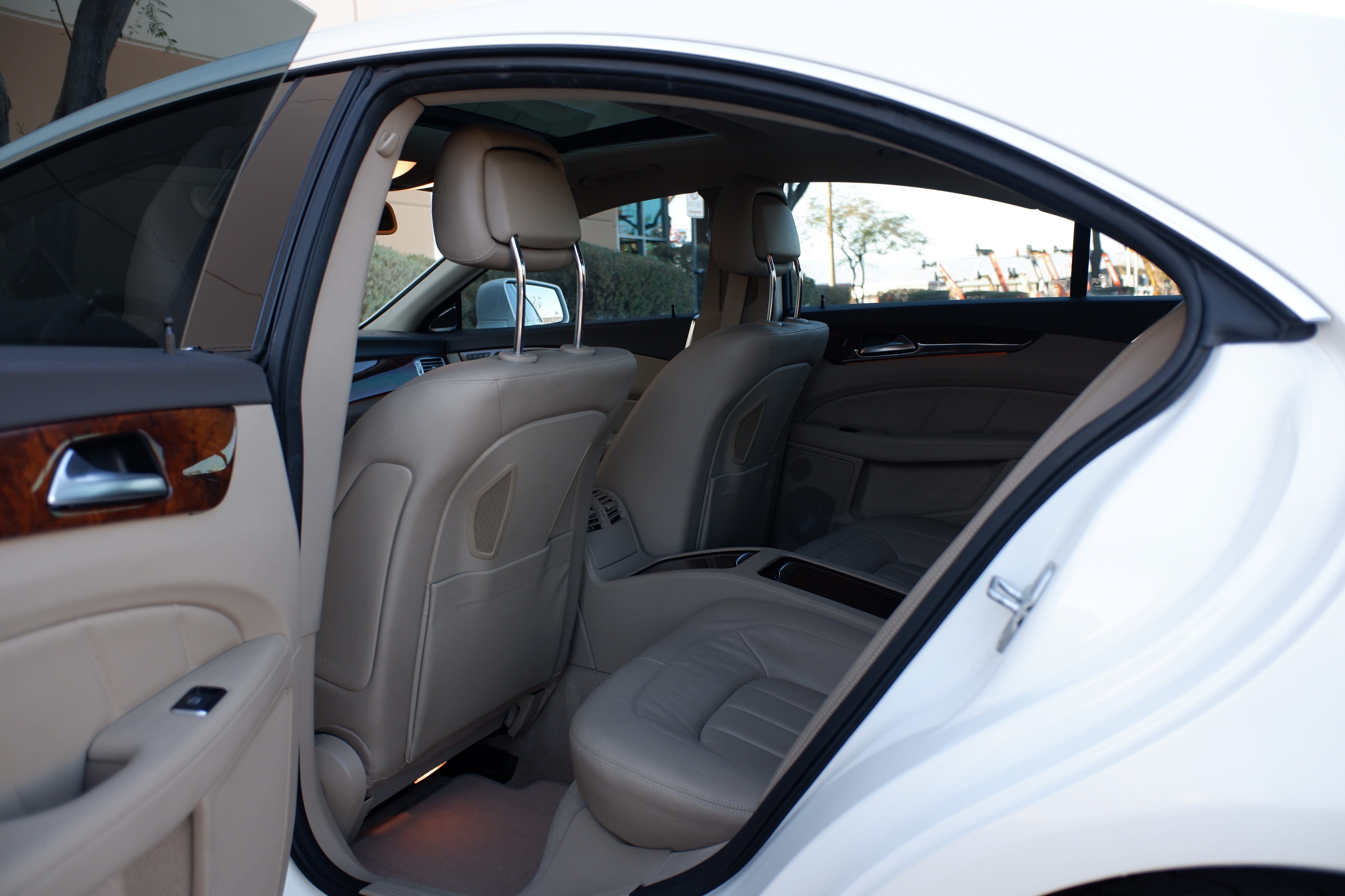 2012 Mercedes Benz CLS 550 photo 25