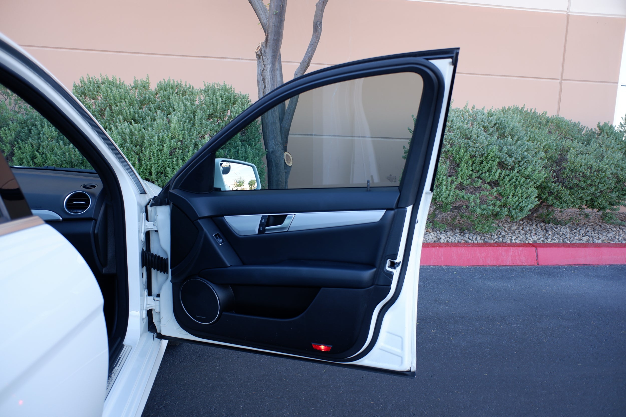 2012 Mercedes Benz C 250 photo 25
