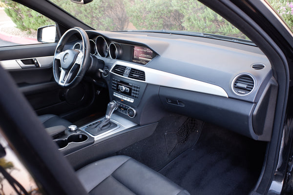 2013 Mercedes-Benz C250 w/ rear view camera