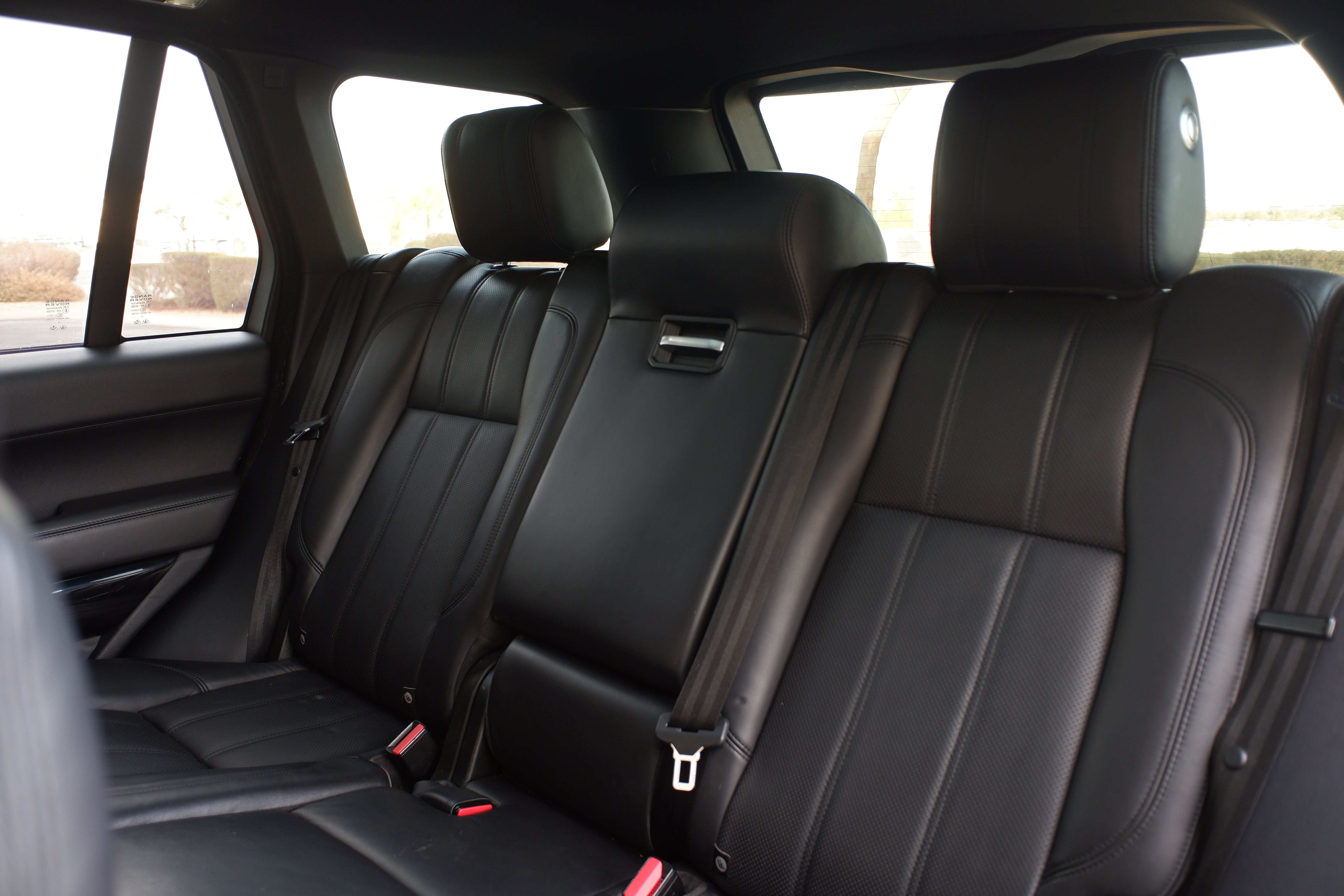 2016 Land Rover Range Rover HSE photo 32