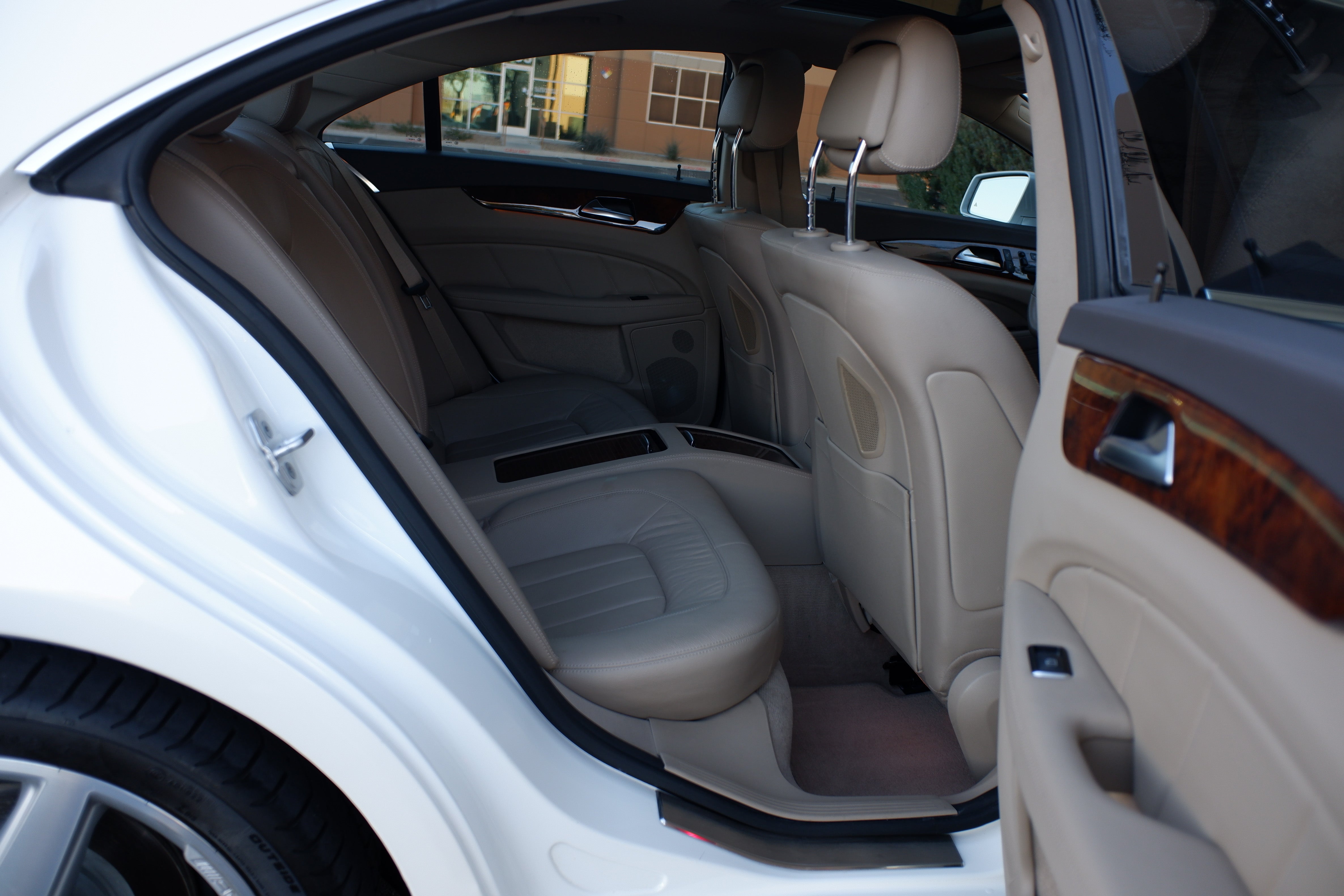 2012 Mercedes Benz CLS 550 photo 32