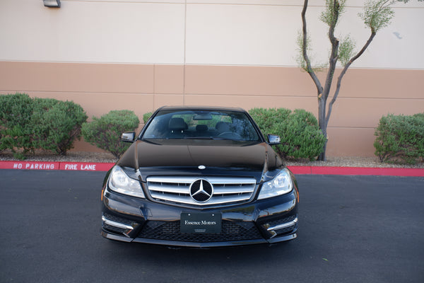 2013 Mercedes-Benz C250 w/ rear view camera