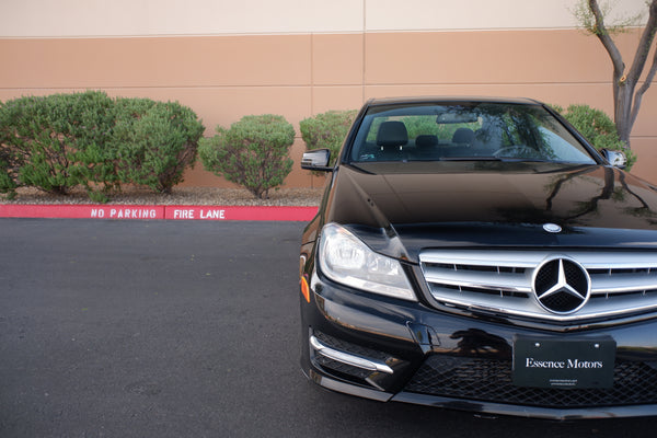 2013 Mercedes-Benz C250 w/ rear view camera