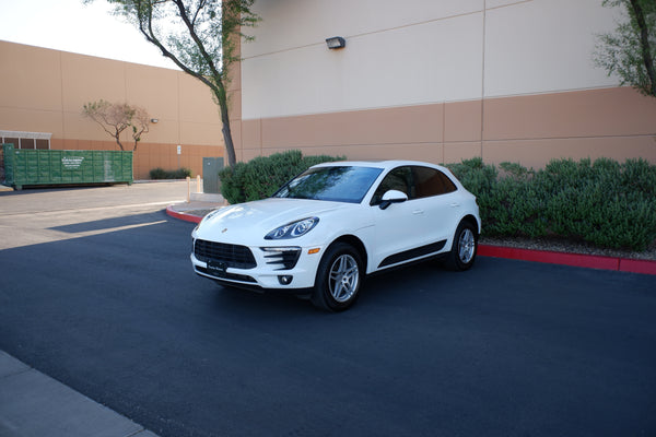 2018 Porsche Macan - White on Red