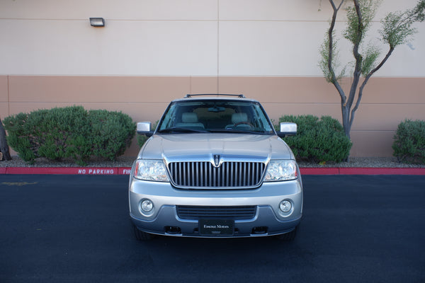 2004 Lincoln Navigator Luxury - 72k miles - AWD