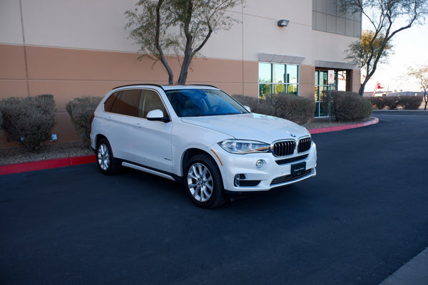 2015 BMW X5 xDrive 35i - 7 Seats