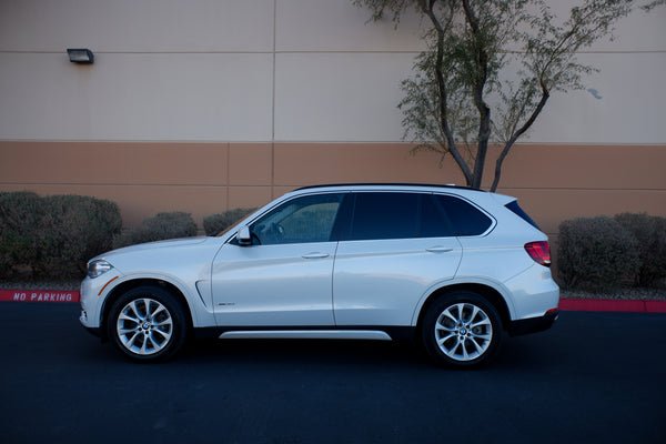 2015 BMW X5 xDrive 35i - 7 Seats