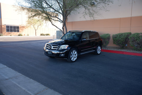 2010 Mercedes-Benz GLK350 4MATIC - Highly Equipped