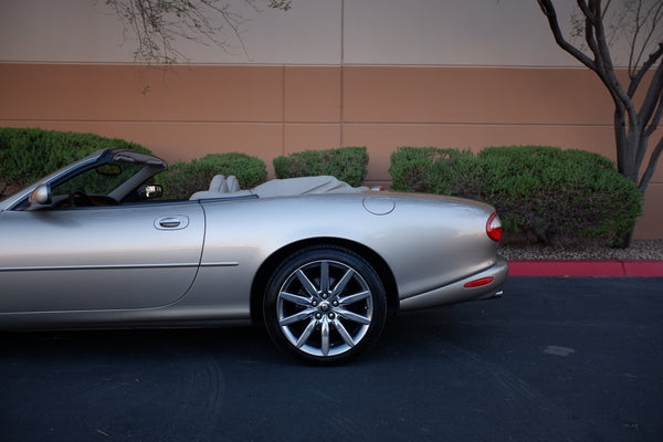 1998 Jaguar XK8 Cabriolet