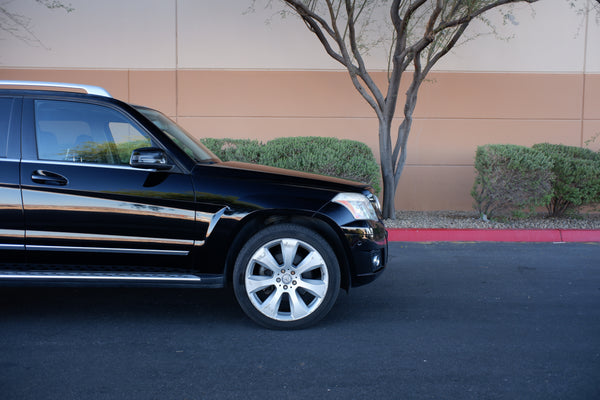 2010 Mercedes-Benz GLK350 4MATIC - Highly Equipped