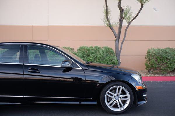 2013 Mercedes-Benz C250 w/ rear view camera