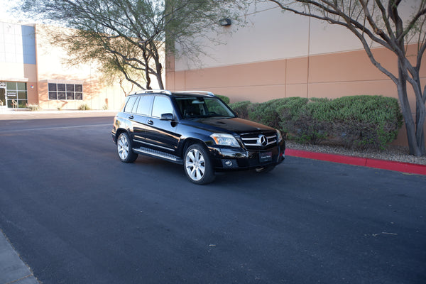 2010 Mercedes-Benz GLK350 4MATIC - Highly Equipped