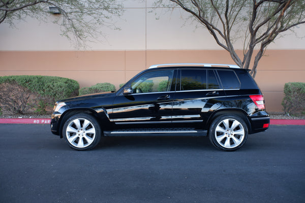 2010 Mercedes-Benz GLK350 4MATIC - Highly Equipped