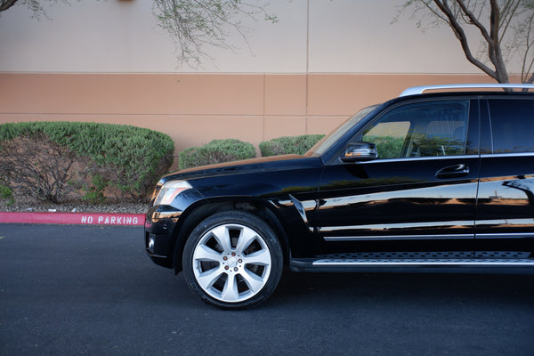 2010 Mercedes-Benz GLK350 4MATIC - Highly Equipped