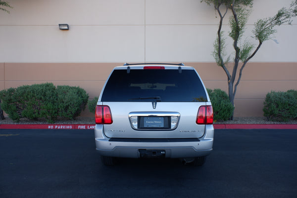 2004 Lincoln Navigator Luxury - 72k miles - AWD