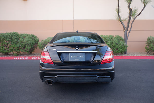 2013 Mercedes-Benz C250 w/ rear view camera