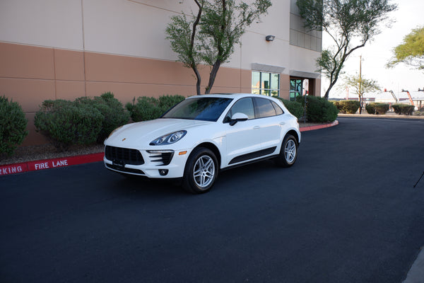 2018 Porsche Macan - White on Red