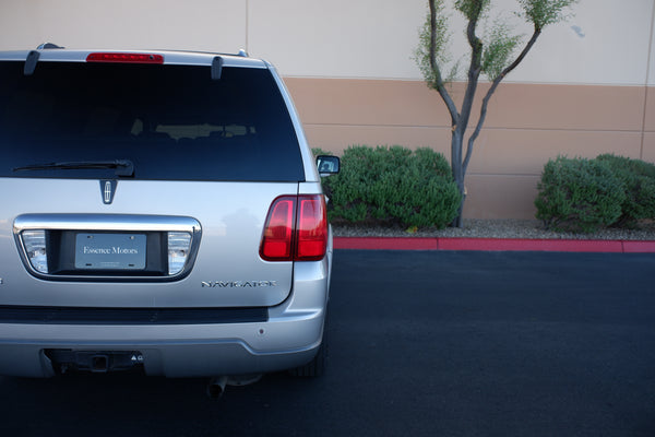 2004 Lincoln Navigator Luxury - 72k miles - AWD