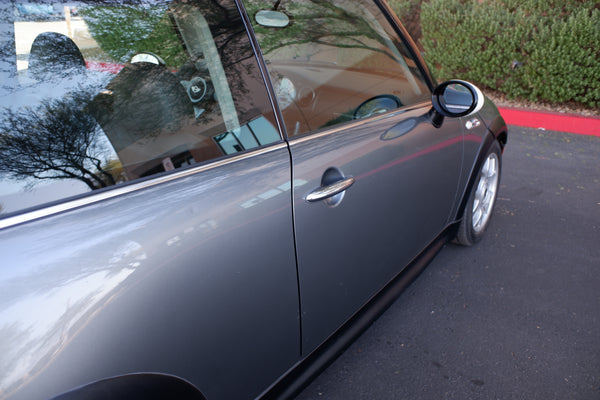 2005 Mini Cooper S - 6-speed manual - Panoramic Roof