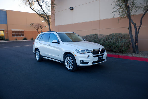 2015 BMW X5 xDrive 35i - 7 Seats