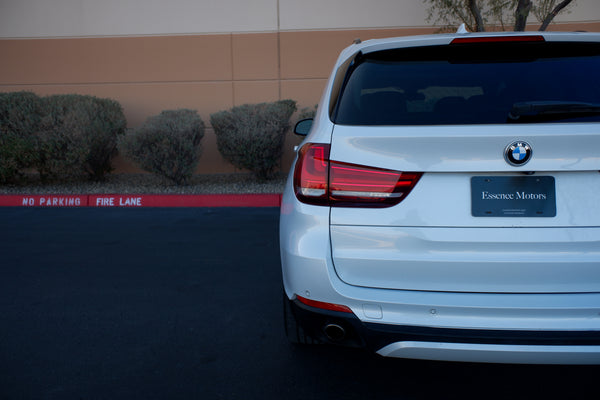 2015 BMW X5 xDrive 35i - 7 Seats