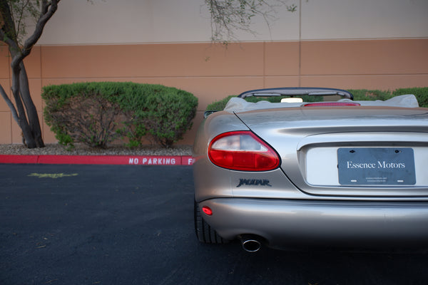 1998 Jaguar XK8 Cabriolet